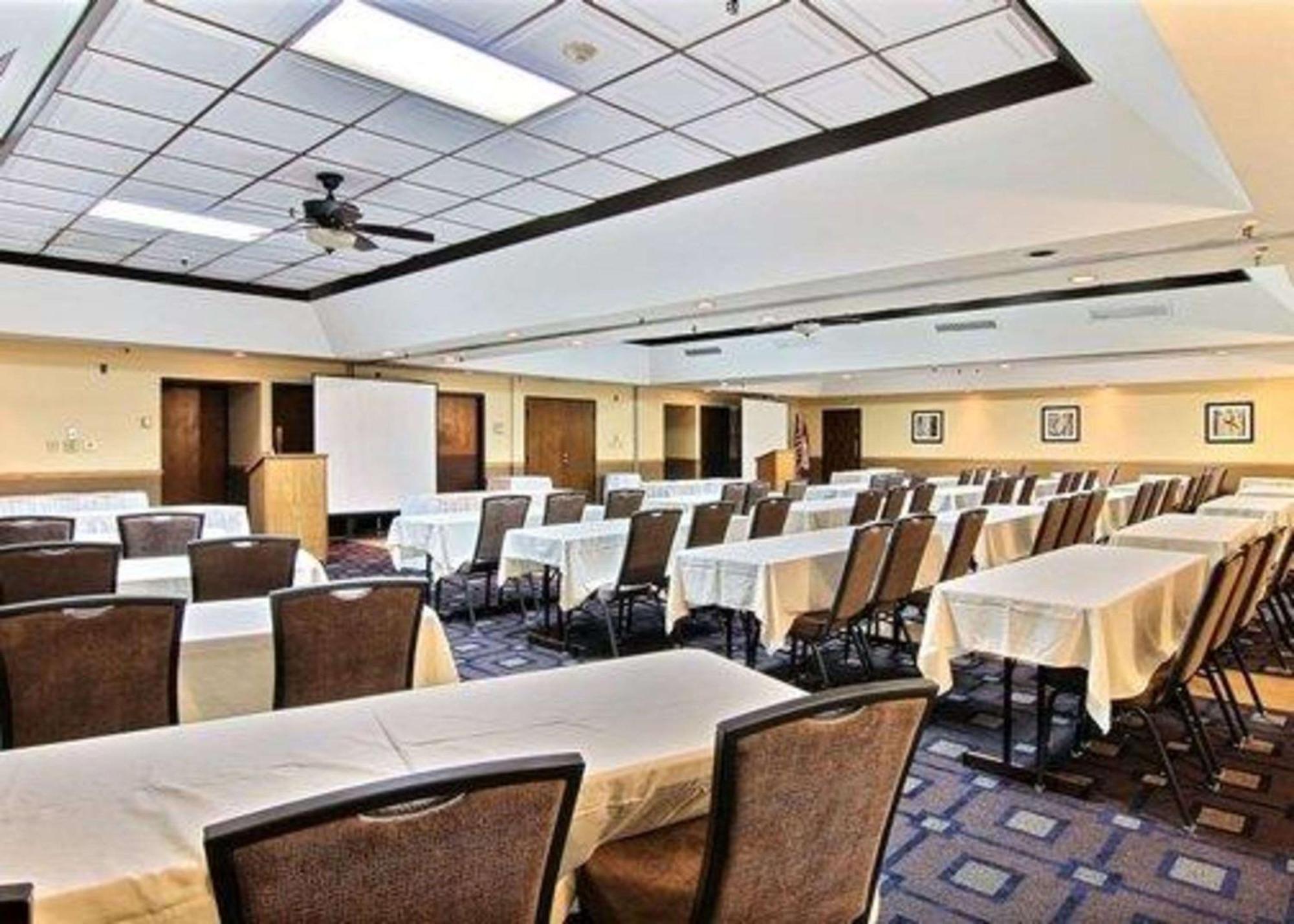 Quality Inn 시프 리버 폴스 외부 사진
