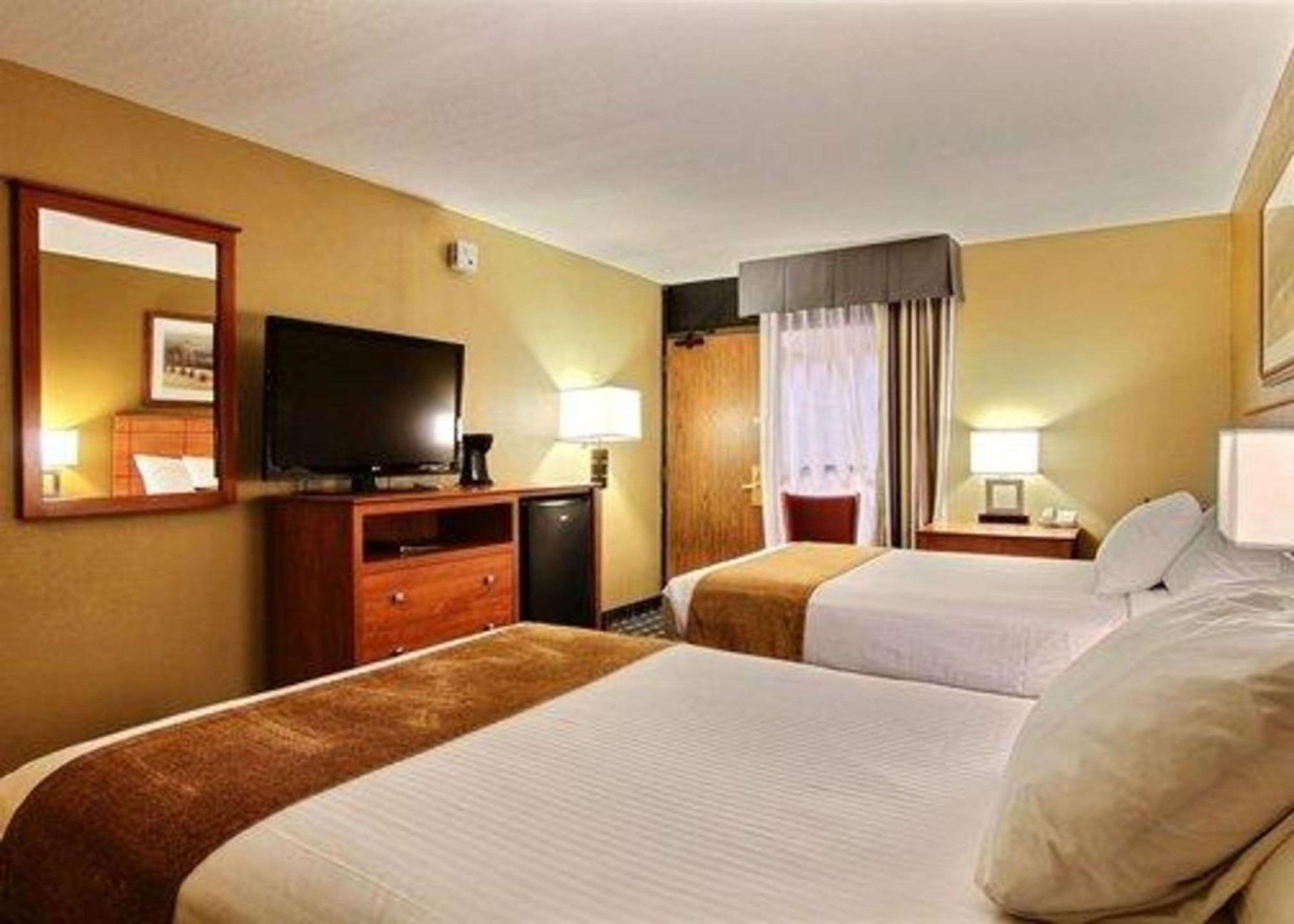 Quality Inn 시프 리버 폴스 외부 사진